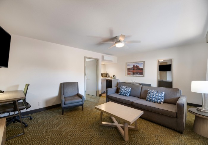 230ks_livingrm_gallery~~68c9adba9e9c5